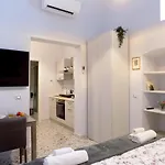Treehouse شقة باري