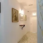 Treehouse شقة باري